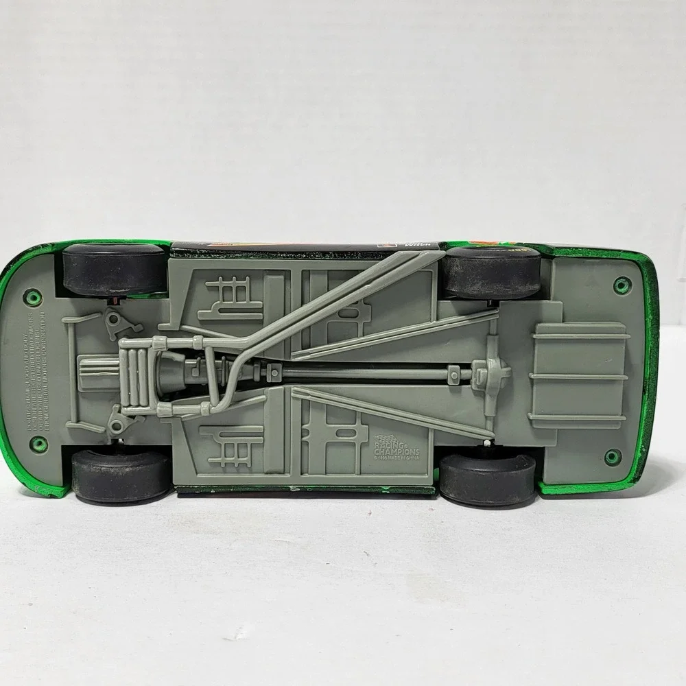 Race Champions Bobby Labonte 18 Interstate Battery 1996 Pontiac Grand Prix 1:24